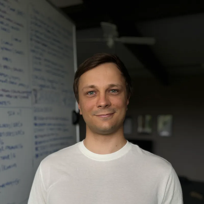 Toms, Technical lead